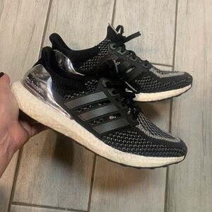 Rare Adidas ultra boost size 9